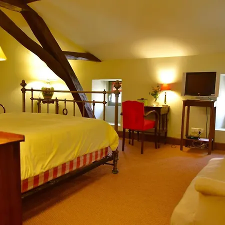 Logis Le Boudoir Hotel 3*