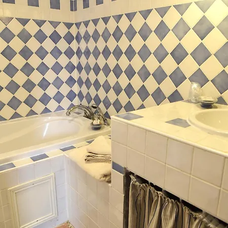 Logis Le Boudoir 3* Belvès