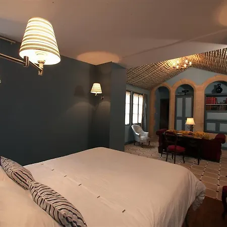 Logis Le Boudoir 3* Belvès