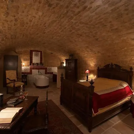 Logis Le Boudoir Hotel 3*