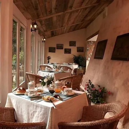 Hotel Logis Le Boudoir Belvès