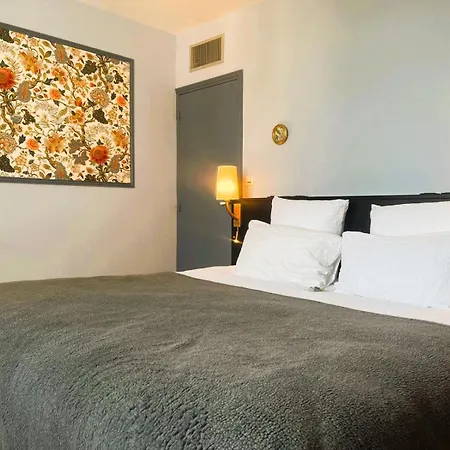Hotel Logis Le Boudoir