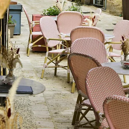 Logis Le Boudoir Hotel