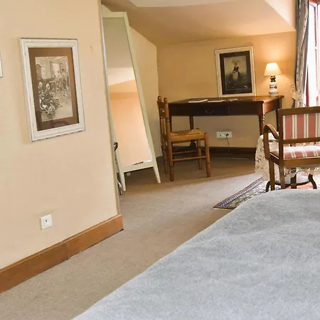 Logis Le Boudoir Hotel 3*