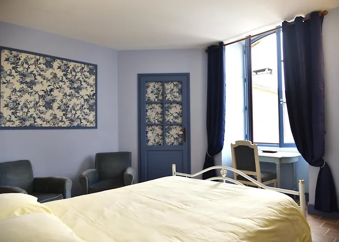 Hotel Logis Le Boudoir