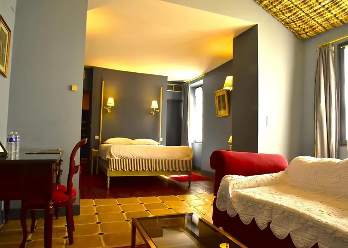 Hotel Logis Le Boudoir