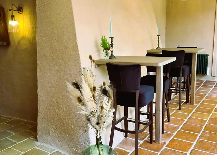 Logis Le Boudoir Hotel