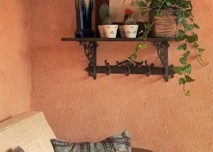 Logis Le Boudoir Hotel 3*