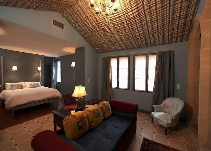 Hotel Logis Le Boudoir