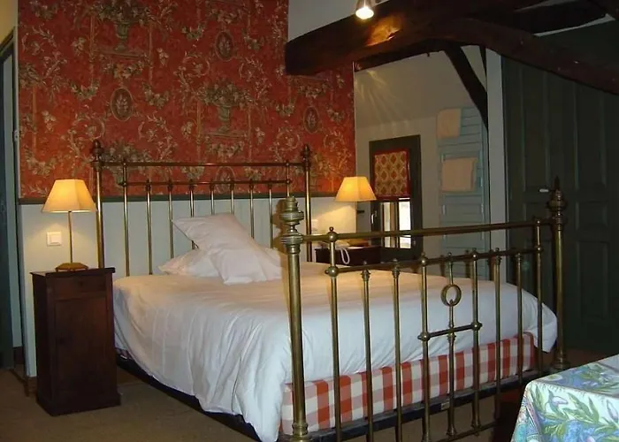 Logis Le Boudoir Hotel 3*